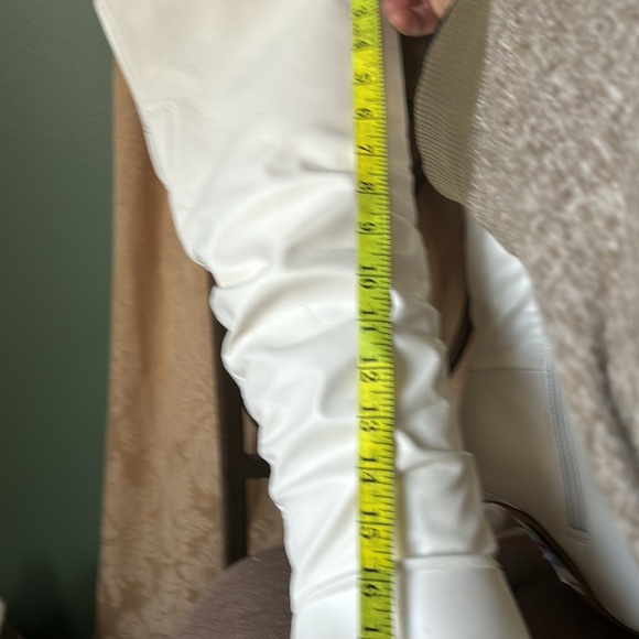 New Sz 5 1/2M White Slouch  Pointed Toe Stiletto Boots - Picture 10 of 13